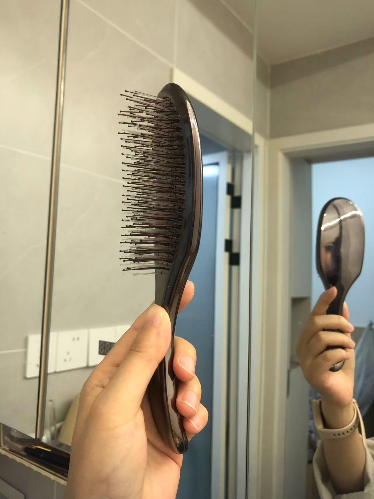 Glossy Anti-Static Hair Brush | Gentle Detangling for All Hair Types